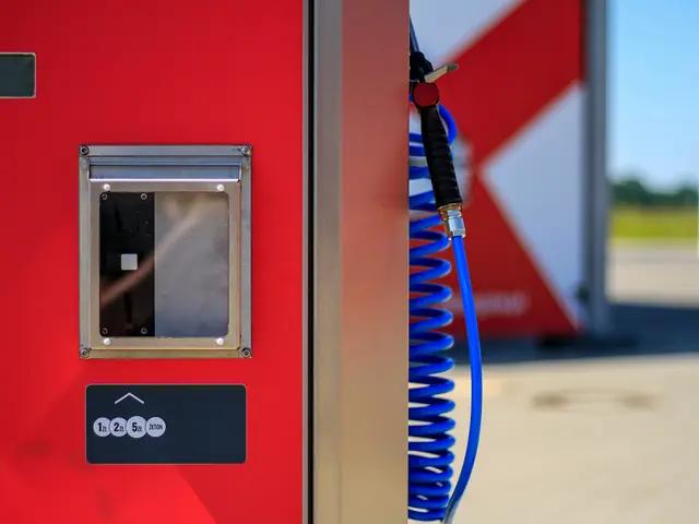 Dystrybutor płynu do spryskiwaczy BKF – zdjęcie 03